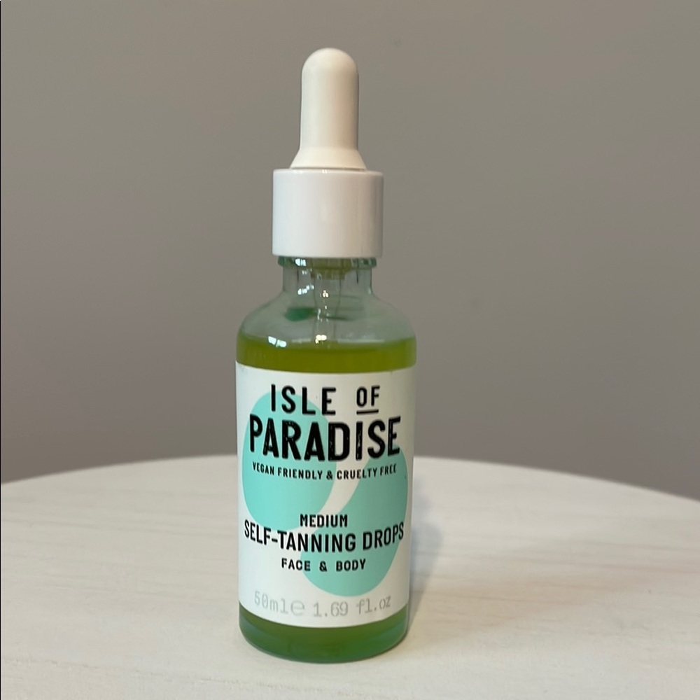Isle of Paradise Green Suncare Serum